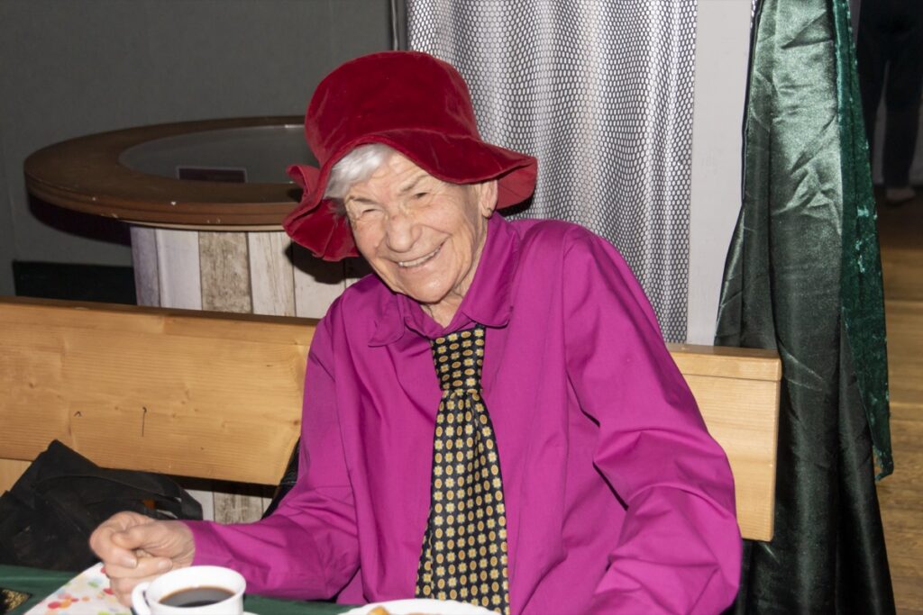 Sigrid - immer gern gesehen in unserem Verein, die Verbindung zum SKV hält jung