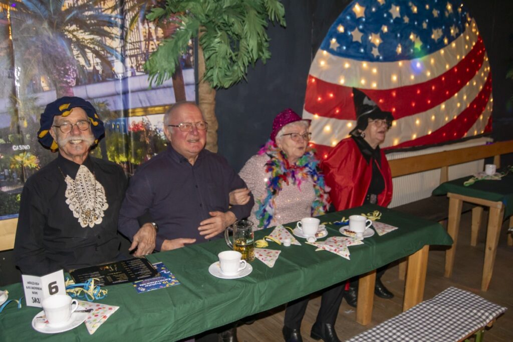 es wurde kräftig zur flotten Musik geschunkelt