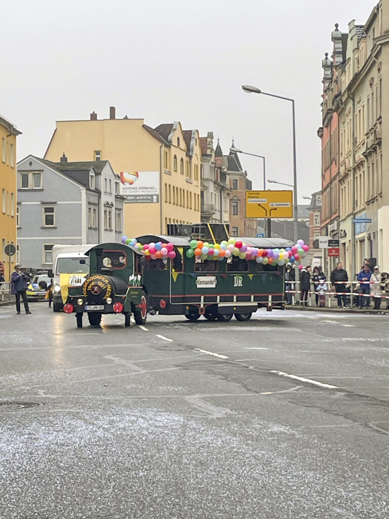 Die Possendorfer Heddl hatte Blasmusik an Bord.