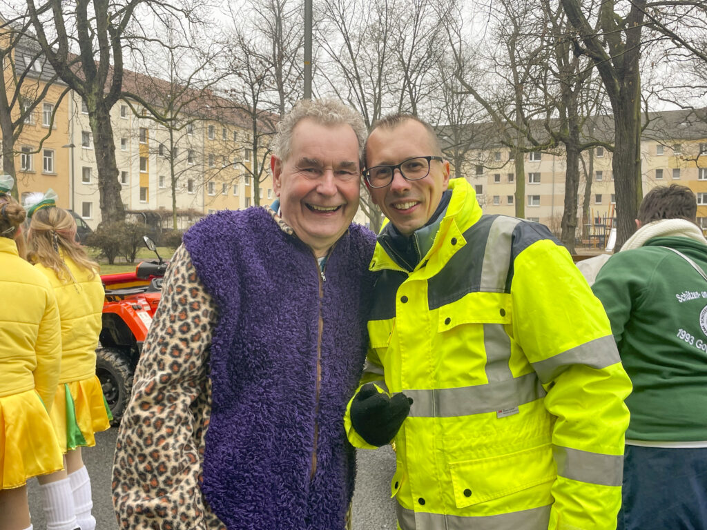 Am Sammelplatz treffen wir Herrn Wersig, den Bürgermeister von Bannewitz und damit auch für uns Goppelner zuständig.