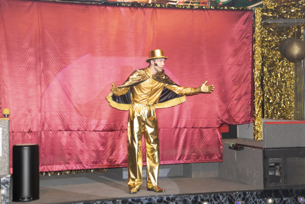 Alfredo lädt die Gäste nach Las Vegas ein