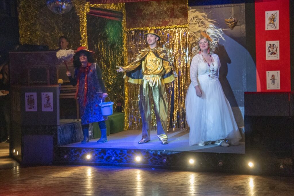 Keine Hochzeit mit Elvis, dafür eine tolle Party beim SKV